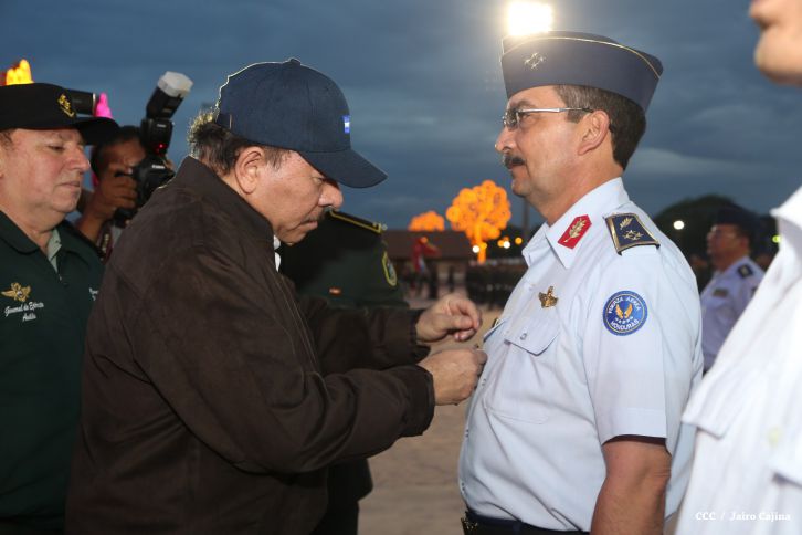 Presidente Daniel y Compañera Rosario encabezan acto del 36 aniversario de constitución de la Fuerza Aérea del Ejército de Nicaragua