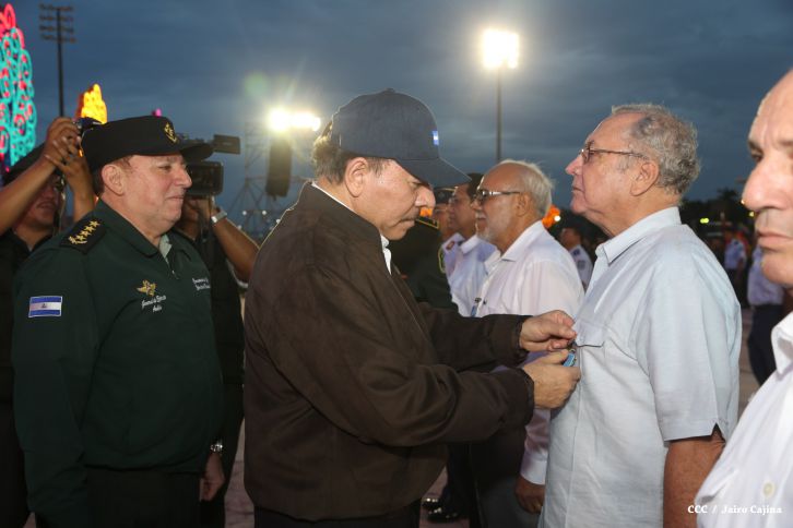Presidente Daniel y Compañera Rosario encabezan acto del 36 aniversario de constitución de la Fuerza Aérea del Ejército de Nicaragua