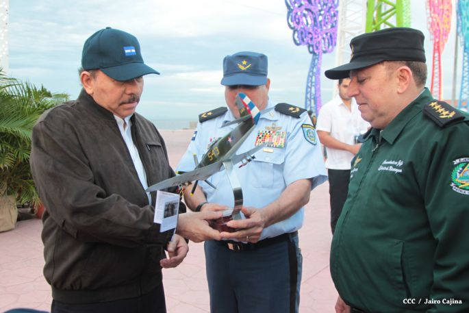 Presidente Daniel y Compañera Rosario encabezan acto del 36 aniversario de constitución de la Fuerza Aérea del Ejército de Nicaragua