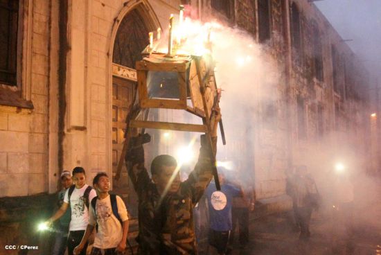 León celebra tradicional Gritería Chiquita
