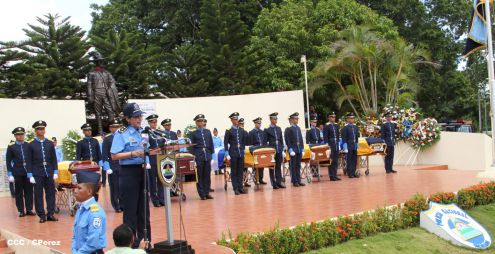 Rinden homenaje póstumo a compañeros policías caídos en el cumplimiento del deber