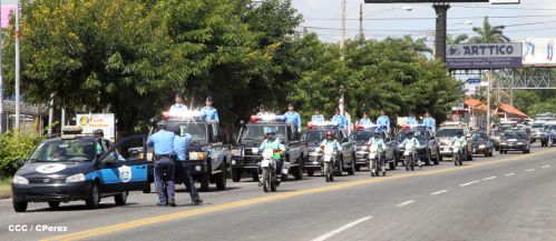 Rinden homenaje póstumo a compañeros policías caídos en el cumplimiento del deber