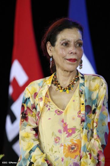 Presidente Daniel reconoce labor de la Fuerza Naval en su 35 aniversario