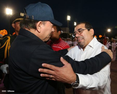 Presidente Daniel reconoce labor de la Fuerza Naval en su 35 aniversario