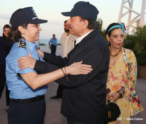 Presidente Daniel reconoce labor de la Fuerza Naval en su 35 aniversario