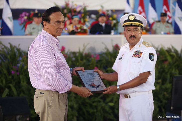 Presidente Daniel reconoce labor de la Fuerza Naval en su 35 aniversario