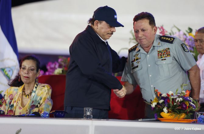 Presidente Daniel reconoce labor de la Fuerza Naval en su 35 aniversario