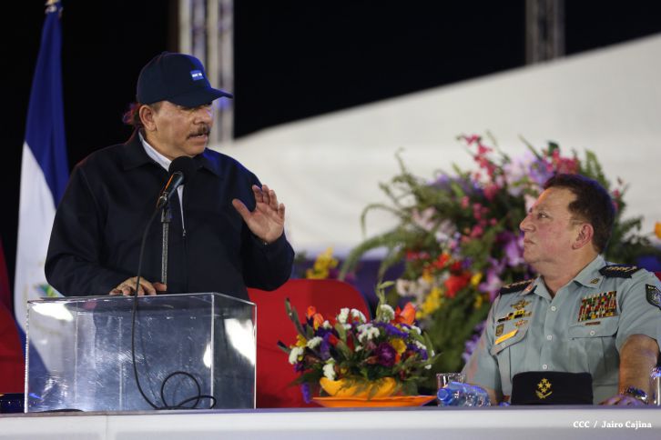 Presidente Daniel reconoce labor de la Fuerza Naval en su 35 aniversario