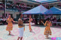 Instituto República de Argentina inaugura el mes patrio