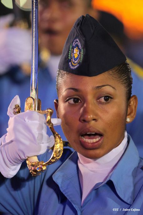 Presidente Daniel y Compañera Rosario participan en acto del 36 Aniversario de la Policía Nacional