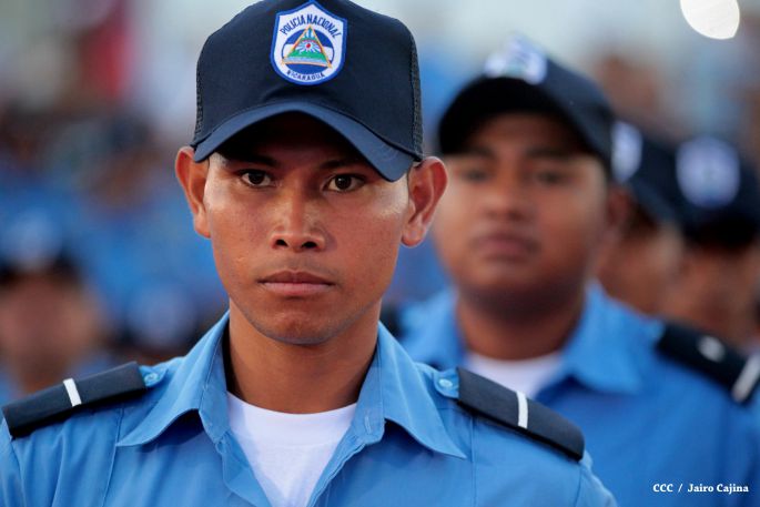 Presidente Daniel y Compañera Rosario participan en acto del 36 Aniversario de la Policía Nacional