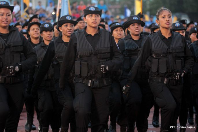 Presidente Daniel y Compañera Rosario participan en acto del 36 Aniversario de la Policía Nacional