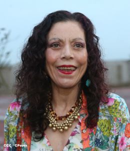 Presidente Daniel y Compañera Rosario participan en acto del 36 Aniversario de la Policía Nacional