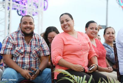 Presidente Daniel y Compañera Rosario participan en acto del 36 Aniversario de la Policía Nacional