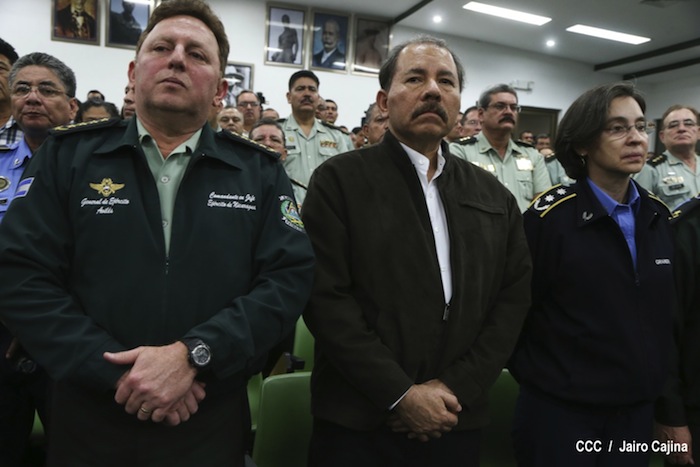 Daniel asiste a ceremonia de honores militares a Coronel Mario Jirón (q.e.p.d.)