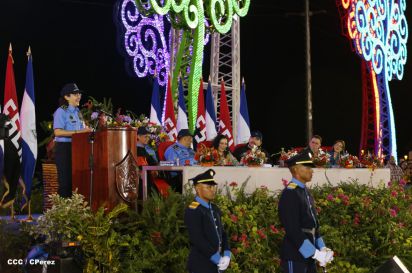 Presidente Daniel y Compañera Rosario participan en acto del 36 Aniversario de la Policía Nacional