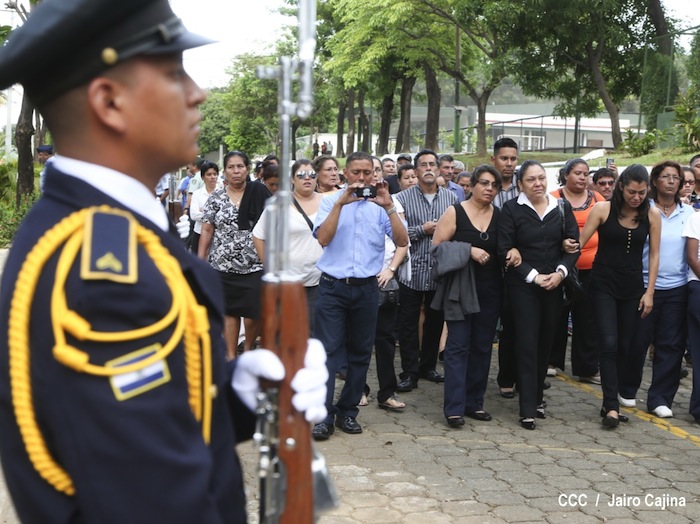 Daniel asiste a ceremonia de honores militares a Coronel Mario Jirón (q.e.p.d.)