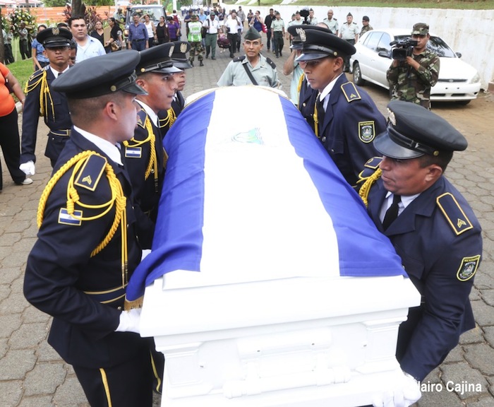 Daniel asiste a ceremonia de honores militares a Coronel Mario Jirón (q.e.p.d.)