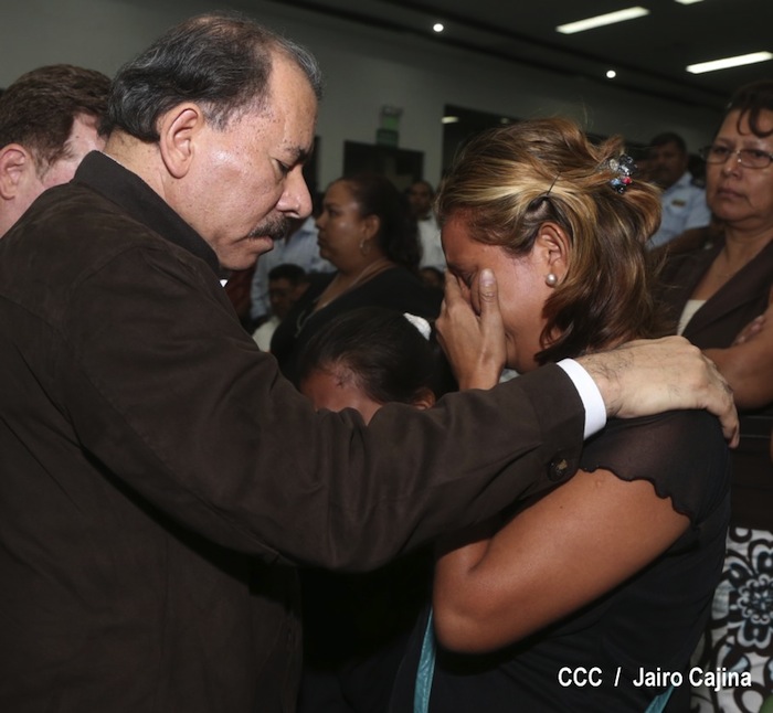 Daniel asiste a ceremonia de honores militares a Coronel Mario Jirón (q.e.p.d.)