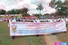 San Marcos celebra festividades patrias con hermoso desfile por las calles del municipio