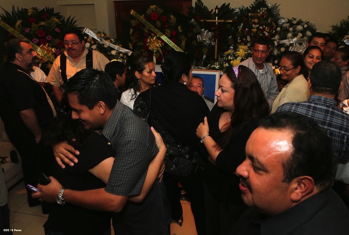 Vela de los Coroneles Manuel López García y Chester Porfirio Vargas