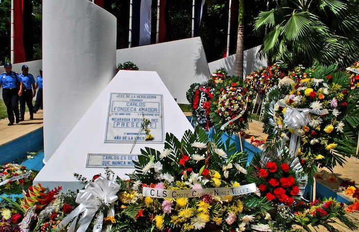 Nicaragua celebra 77 Natalicio del Comandante Carlos Fonseca 