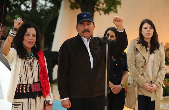 Daniel y Rosario conmemoran 77 Natalicio del Comandante Carlos Fonseca Amador