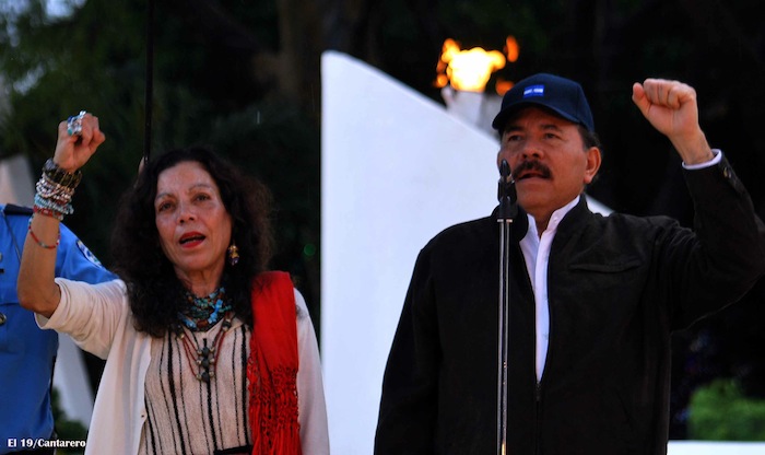 Daniel y Rosario conmemoran 77 Natalicio del Comandante Carlos Fonseca Amador