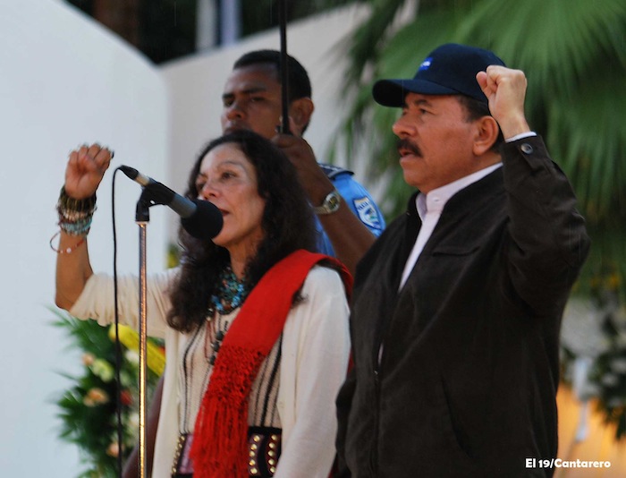Daniel y Rosario conmemoran 77 Natalicio del Comandante Carlos Fonseca Amador