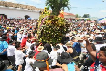 Desborde de fe, devoción y cultura para celebrar a Tata Chombo