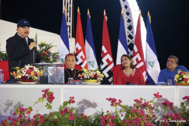 Presidente Daniel y Compañera Rosario presiden celebración del 36 Aniversario del MIGOB