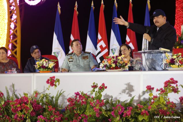 Presidente Daniel y Compañera Rosario presiden celebración del 36 Aniversario del MIGOB