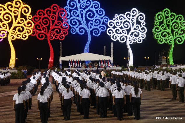 Presidente Daniel y Compañera Rosario presiden celebración del 36 Aniversario del MIGOB