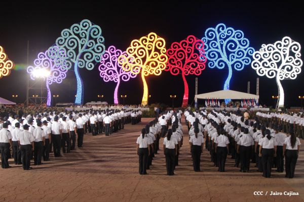 Presidente Daniel y Compañera Rosario presiden celebración del 36 Aniversario del MIGOB