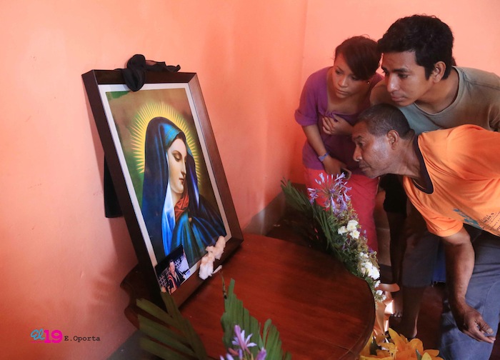 Pintura de la Virgen Dolorosa derrama lágrimas y causa conmoción en población de Granada
