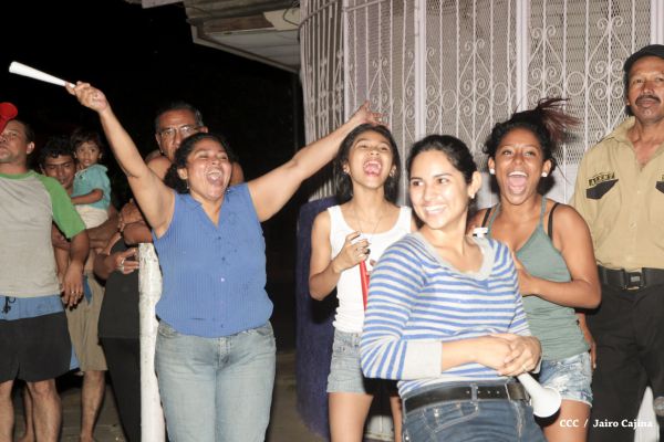 Chocolatito retorna a Nicaragua tras su histórica y contundente victoria ante Brian Viloria