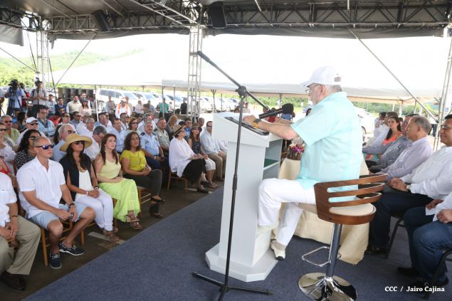 Inauguran Aeropuerto de Costa Esmeralda en Guacalito de la Isla