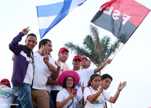 Chocolatito participa en Caminata por el Trabajo y la Paz