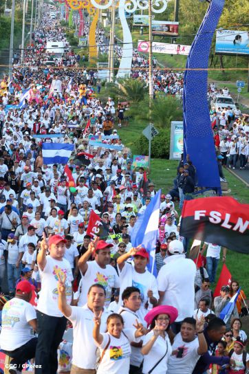 Chocolatito participa en Caminata por el Trabajo y la Paz