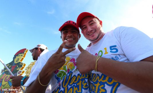 Chocolatito participa en Caminata por el Trabajo y la Paz