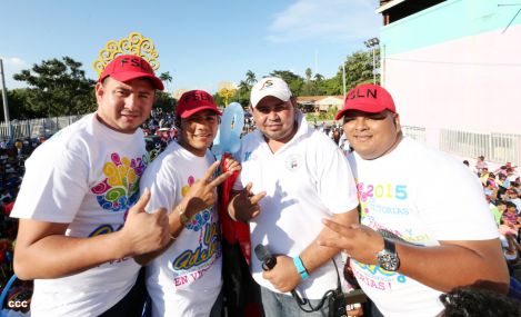 Chocolatito participa en Caminata por el Trabajo y la Paz