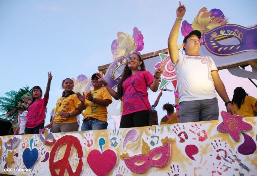 Más fotos de la Caminata Trabajo y Paz… Unida, Nicaragua Triunfa!