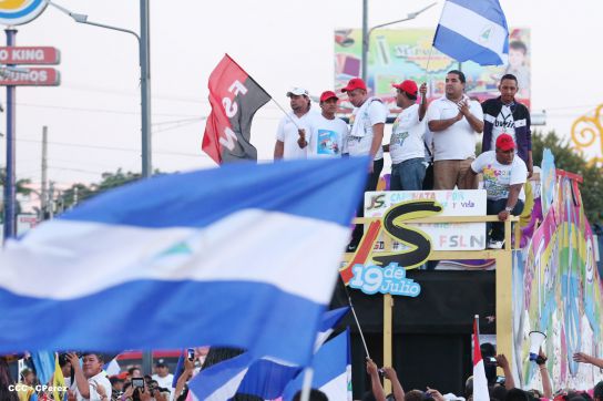 Más fotos de la Caminata Trabajo y Paz… Unida, Nicaragua Triunfa!