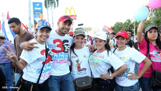 Más fotos de la Caminata Trabajo y Paz… Unida, Nicaragua Triunfa!