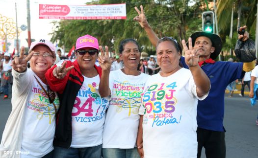 Más fotos de la Caminata Trabajo y Paz… Unida, Nicaragua Triunfa!