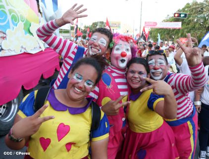 Más fotos de la Caminata Trabajo y Paz… Unida, Nicaragua Triunfa!