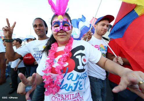 Más fotos de la Caminata Trabajo y Paz… Unida, Nicaragua Triunfa!