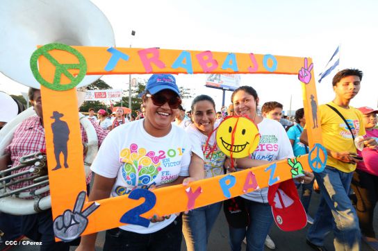 Más fotos de la Caminata Trabajo y Paz… Unida, Nicaragua Triunfa!