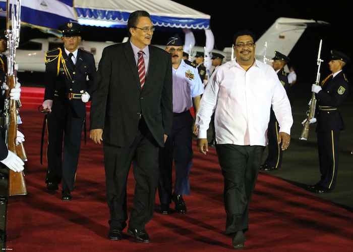Llegan presidentes de Grenada y Santa Lucía