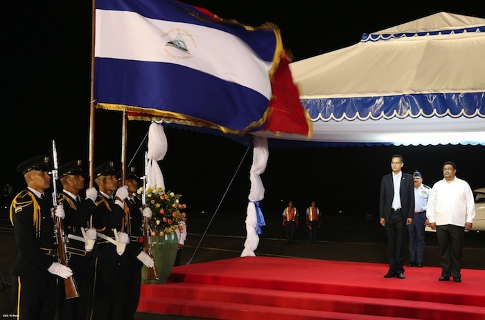 Llegan presidentes de Grenada y Santa Lucía